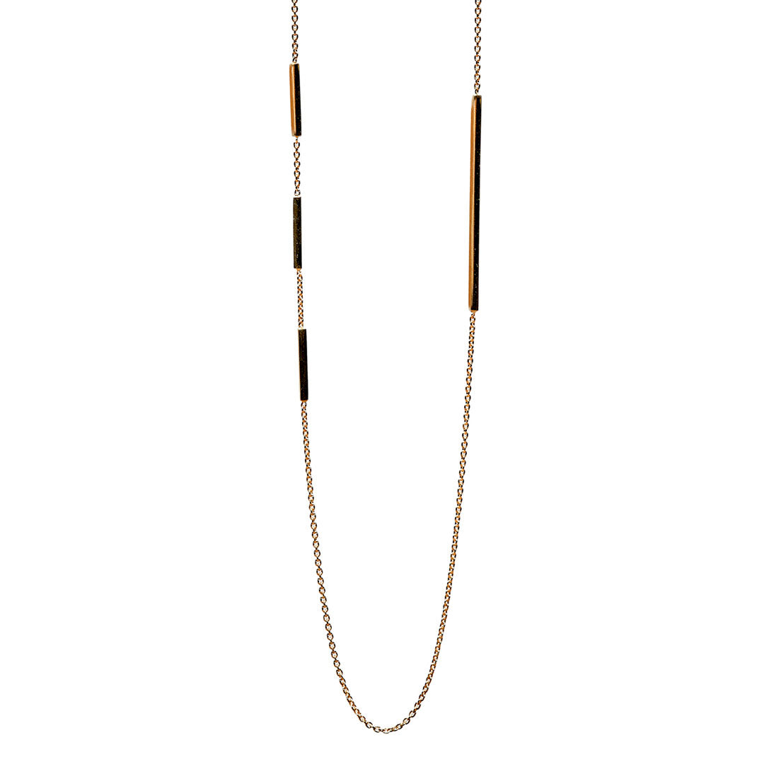 minimalist fine jewellery. edge necklace in 14k gold with fine chain