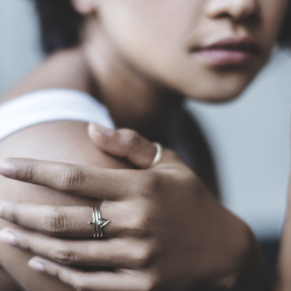 Minimalist droplet stacking ring combination